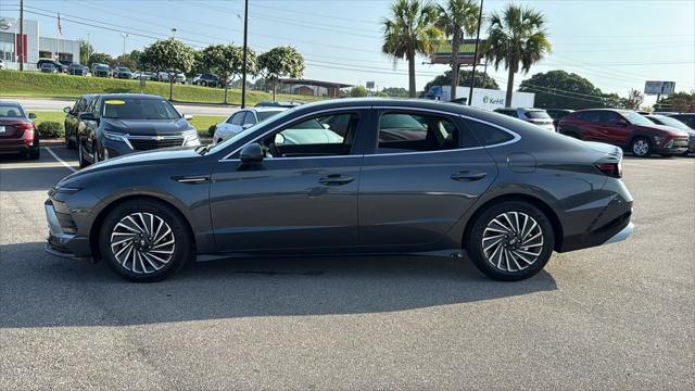 2025 Hyundai SONATA Hybrid SEL