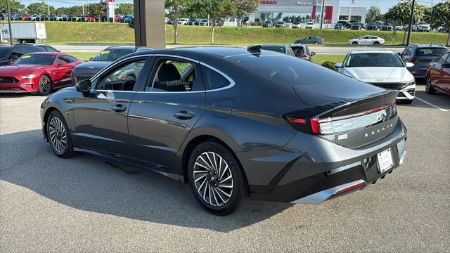 2025 Hyundai SONATA Hybrid SEL