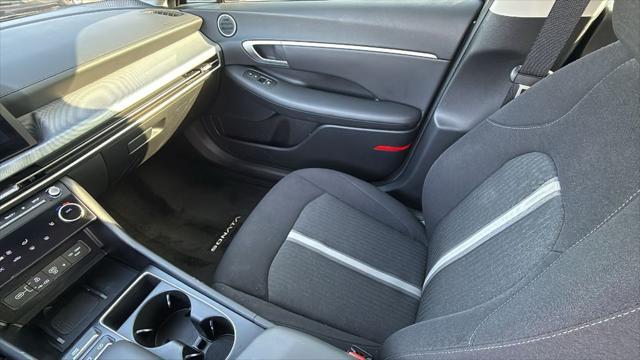 2025 Hyundai SONATA Hybrid SEL