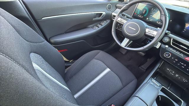 2025 Hyundai SONATA Hybrid SEL