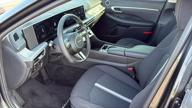 2025 Hyundai SONATA Hybrid SEL