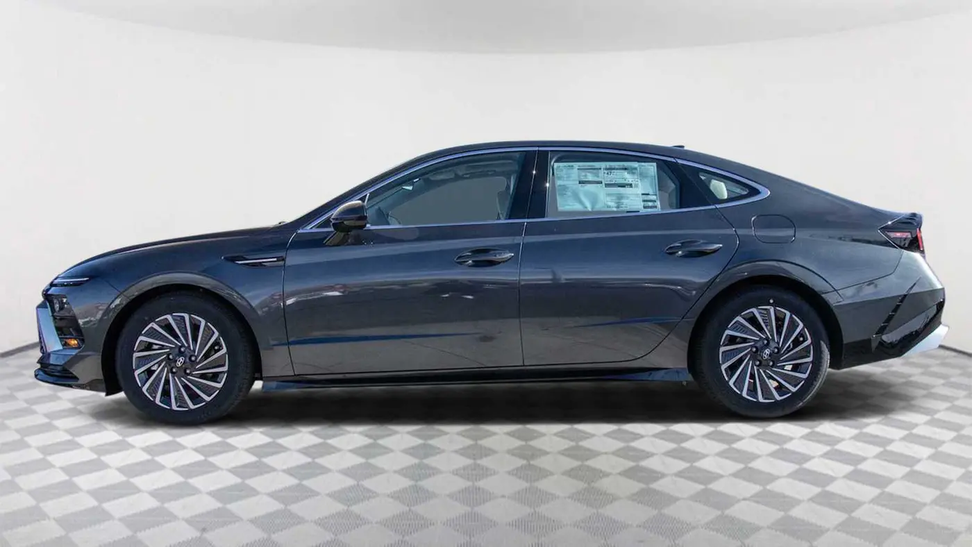 2026 Hyundai SONATA Hybrid SEL