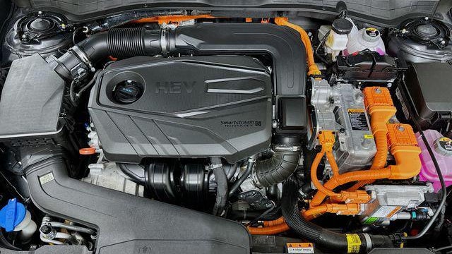 2025 Hyundai SONATA Hybrid SEL