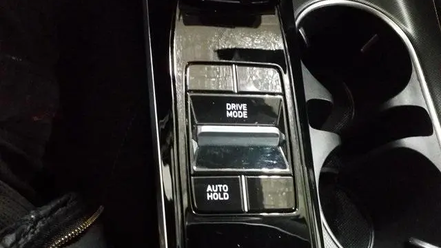 2020 Hyundai SONATA Hybrid SEL