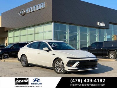2025 Hyundai Sonata Hybrid SEL 4DR Sedan