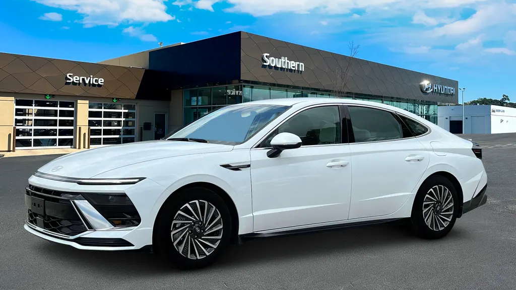 2025 Hyundai SONATA Hybrid SEL