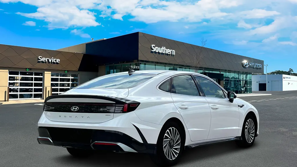 2025 Hyundai SONATA Hybrid SEL