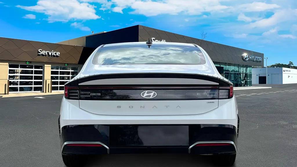 2025 Hyundai SONATA Hybrid SEL