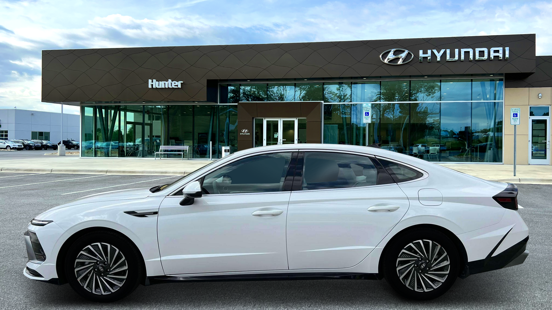 2024 Hyundai SONATA Hybrid SEL