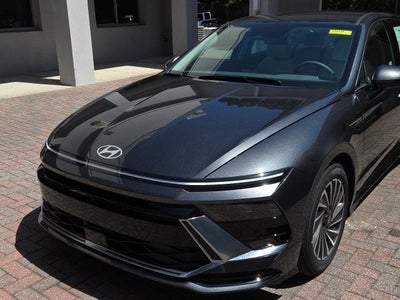2025 Hyundai Sonata Hybrid SEL 4DR Sedan