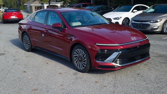 2025 Hyundai SONATA Hybrid SEL