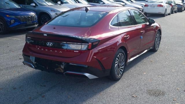 2025 Hyundai SONATA Hybrid SEL