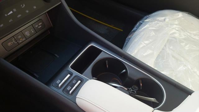 2025 Hyundai SONATA Hybrid SEL