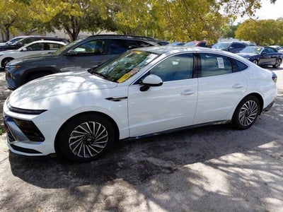 2025 Hyundai Sonata Hybrid SEL 4DR Sedan