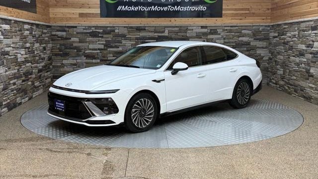 2025 Hyundai SONATA Hybrid SEL
