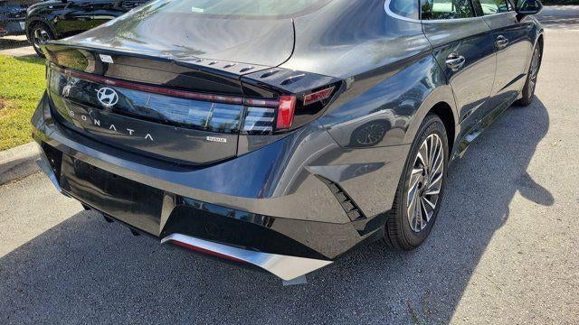 2025 Hyundai SONATA Hybrid SEL