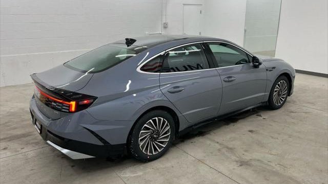 2026 Hyundai SONATA Hybrid SEL