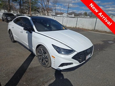 Photo of a 2023 Hyundai Sonata SEL Plus 4DR Sedan for sale