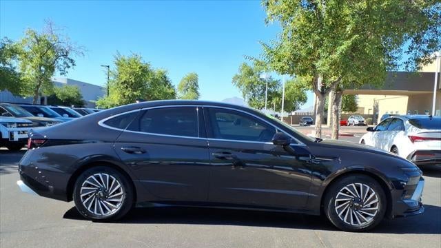 2025 Hyundai SONATA Hybrid Limited