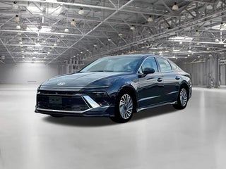 2025 Hyundai SONATA Hybrid with Abyss Black Exterior
