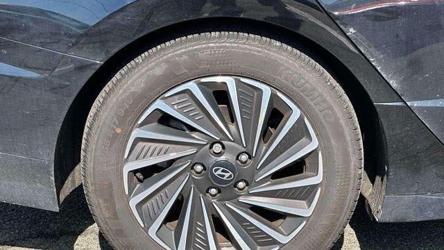 2024 Hyundai SONATA Hybrid Limited