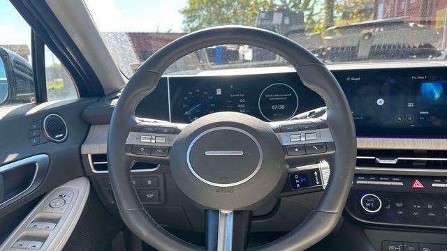 2024 Hyundai SONATA Hybrid Limited