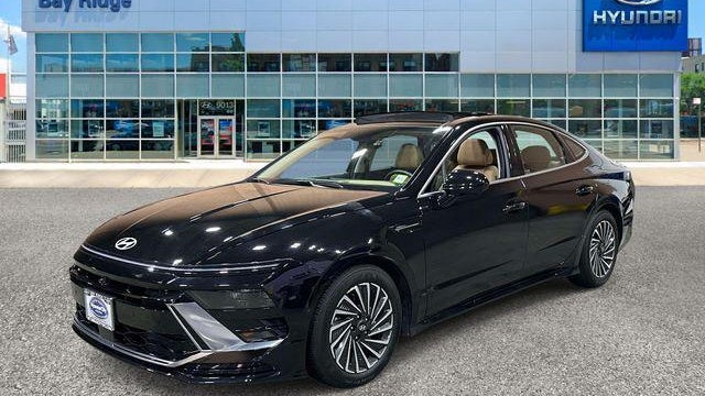 2024 Hyundai SONATA Hybrid Limited