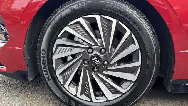 2025 Hyundai SONATA Hybrid Limited
