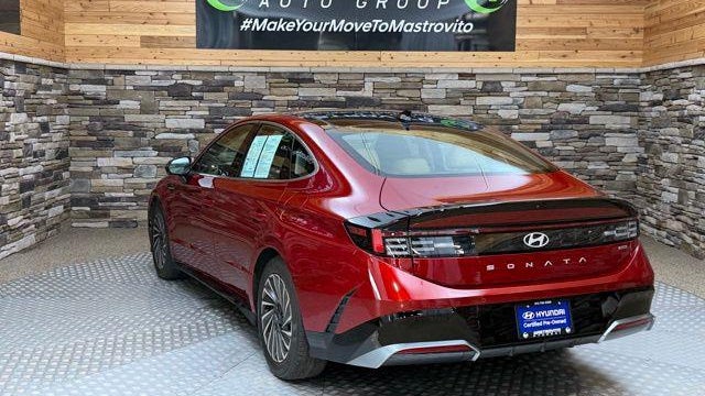 2025 Hyundai SONATA Hybrid Limited