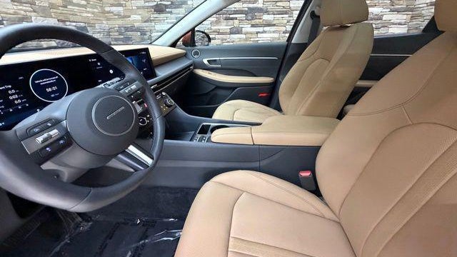 2025 Hyundai SONATA Hybrid Limited