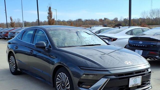 Preowned 2026 Hyundai SONATA Hybrid Limited for Sale