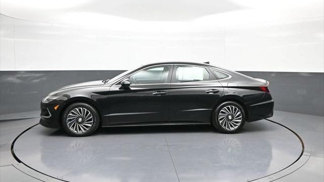 2023 Hyundai SONATA Hybrid Limited