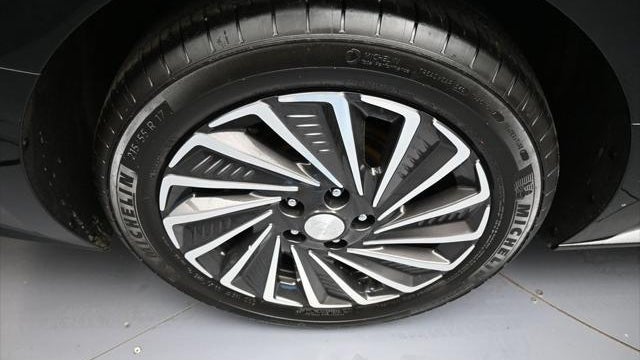 2023 Hyundai SONATA Hybrid Limited
