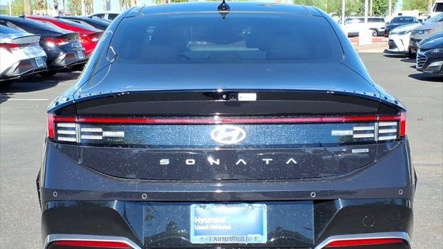 2025 Hyundai SONATA Hybrid Limited