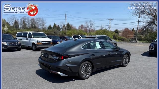 2025 Hyundai SONATA Hybrid Limited