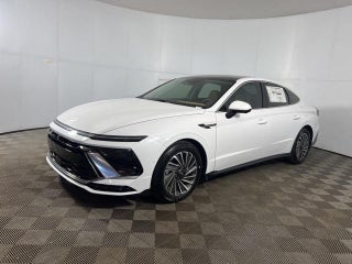2025 Hyundai SONATA Hybrid with Serenity White Exterior