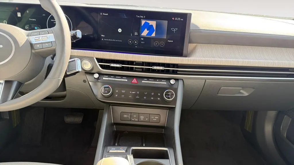 2025 Hyundai SONATA Hybrid Limited