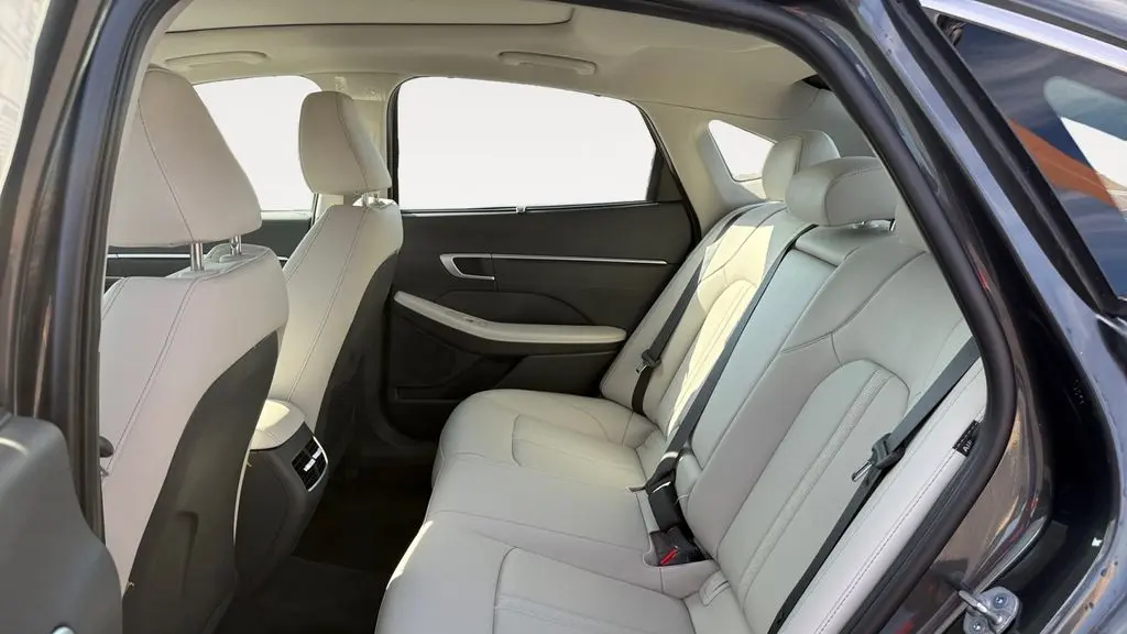 2025 Hyundai SONATA Hybrid Limited