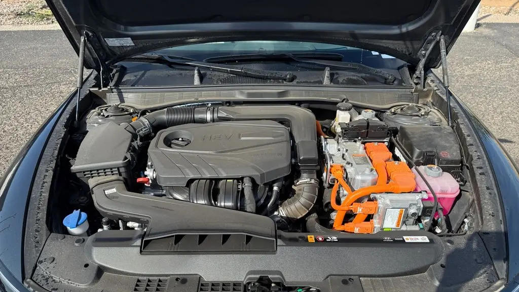 2025 Hyundai SONATA Hybrid Limited