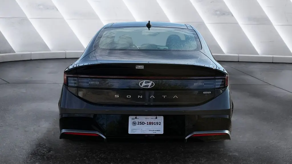 2025 Hyundai SONATA Hybrid Limited