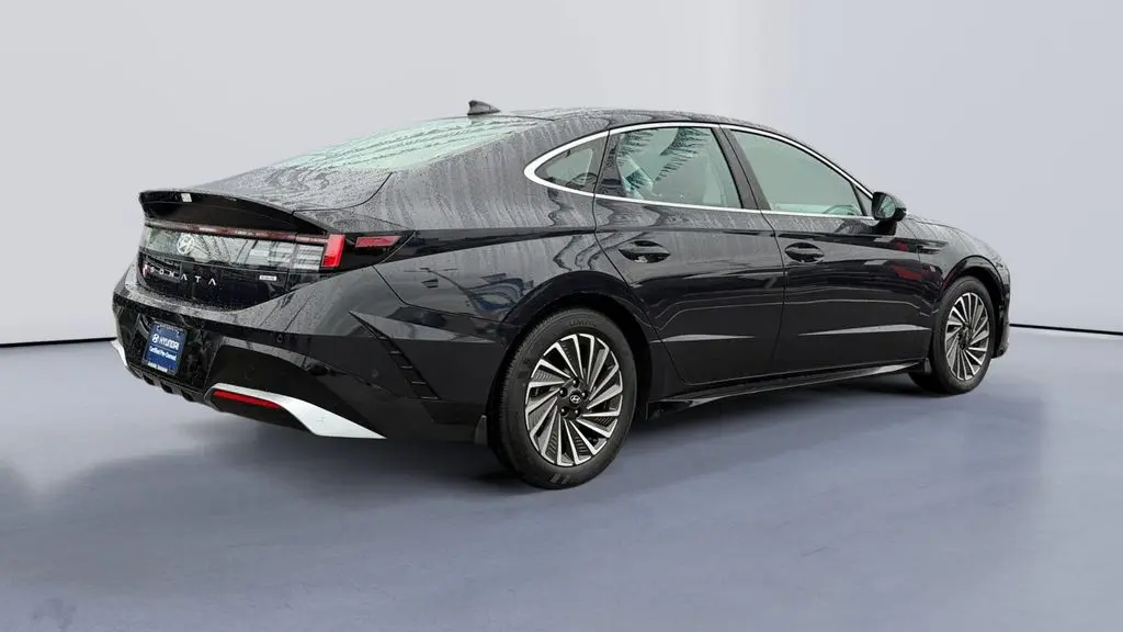 2025 Hyundai SONATA Hybrid Limited