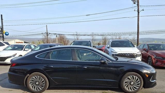 2022 Hyundai SONATA Hybrid Limited