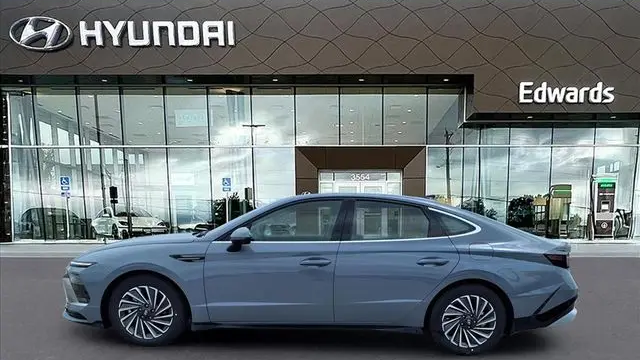 2025 Hyundai SONATA Hybrid Limited