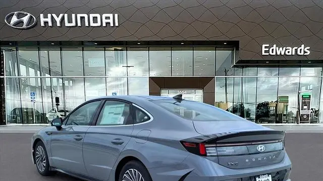 2025 Hyundai SONATA Hybrid Limited