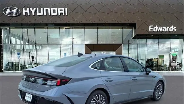 2025 Hyundai SONATA Hybrid Limited
