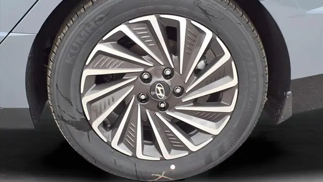 2025 Hyundai SONATA Hybrid Limited