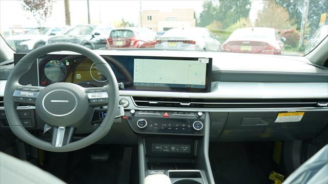 2025 Hyundai SONATA Hybrid Limited