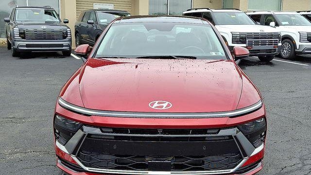 2025 Hyundai SONATA Hybrid Limited
