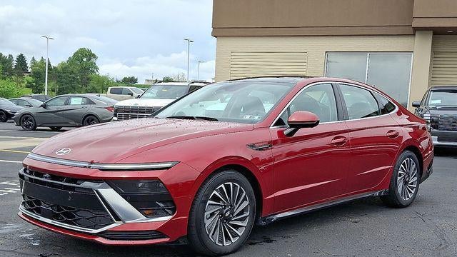 2025 Hyundai SONATA Hybrid Limited