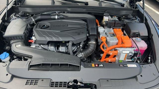 2025 Hyundai SONATA Hybrid Limited